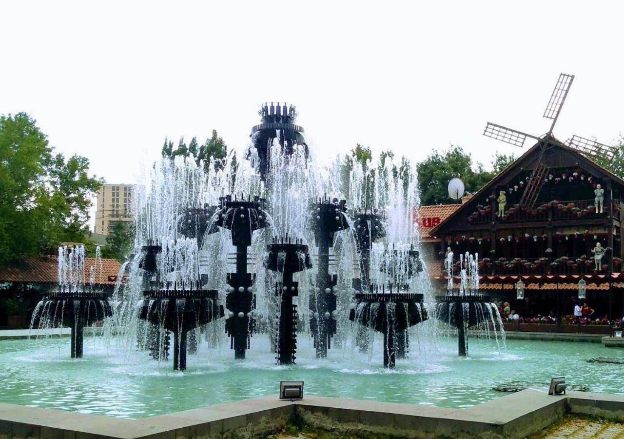 3 Room Apartment In Small Center Of Yerevan Bagian luar foto
